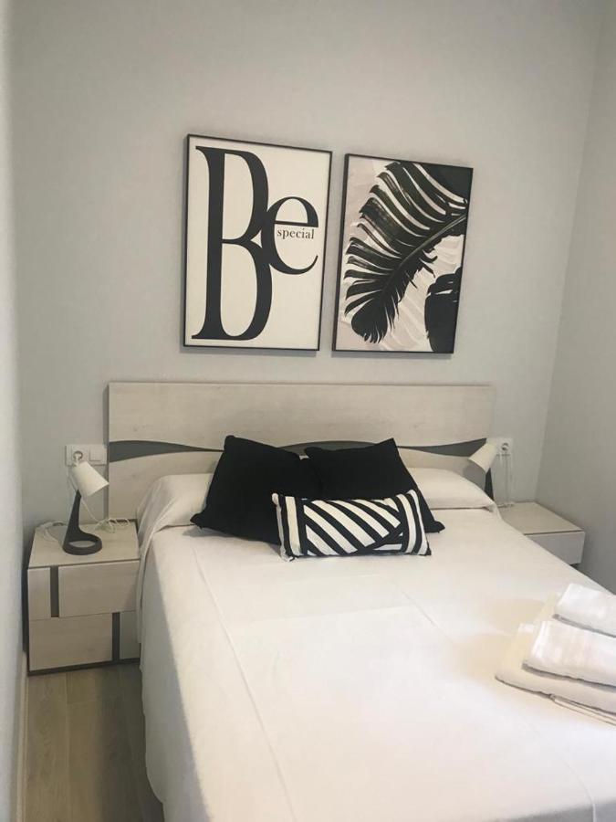 Apartamentos La Encarnacion III Los Alcázares Exteriör bild